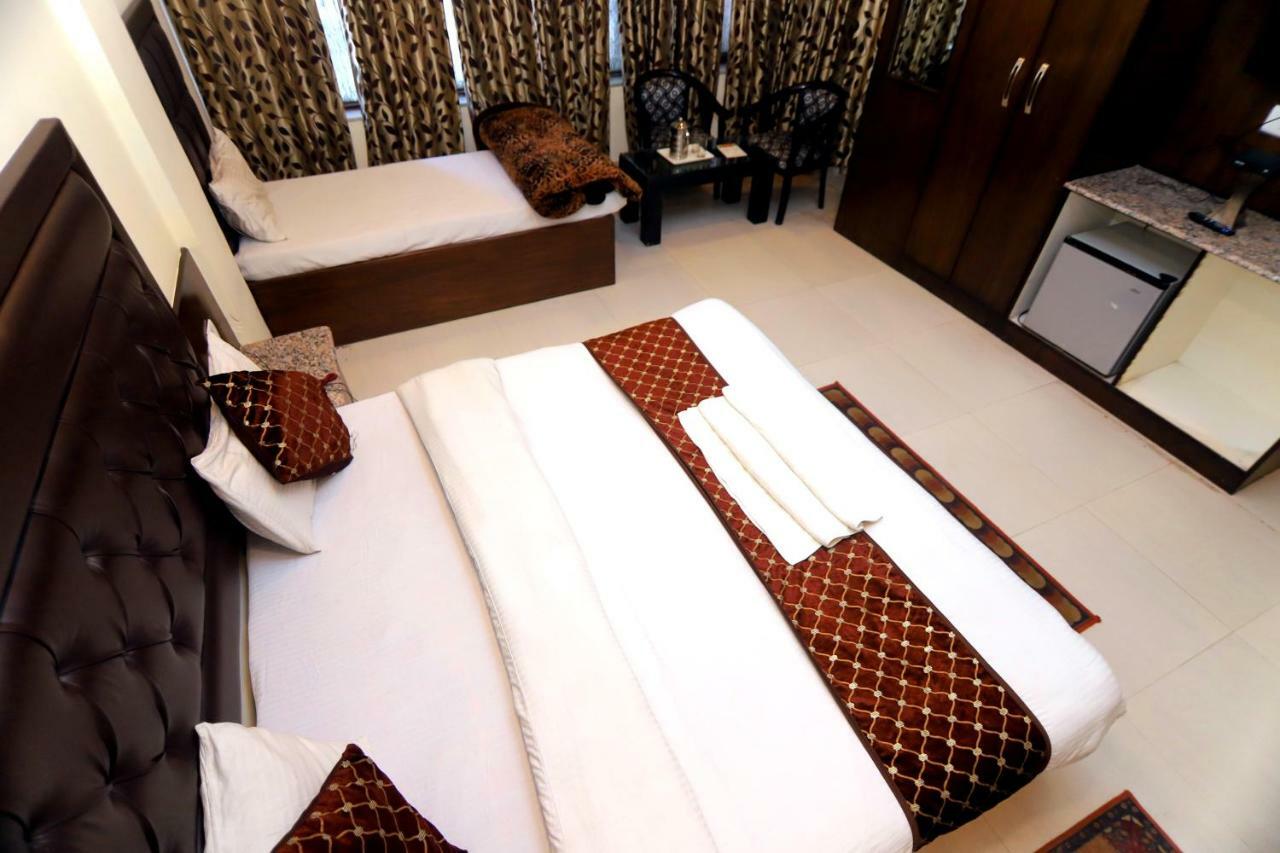 רישיקש Hotel Sk International מראה חיצוני תמונה