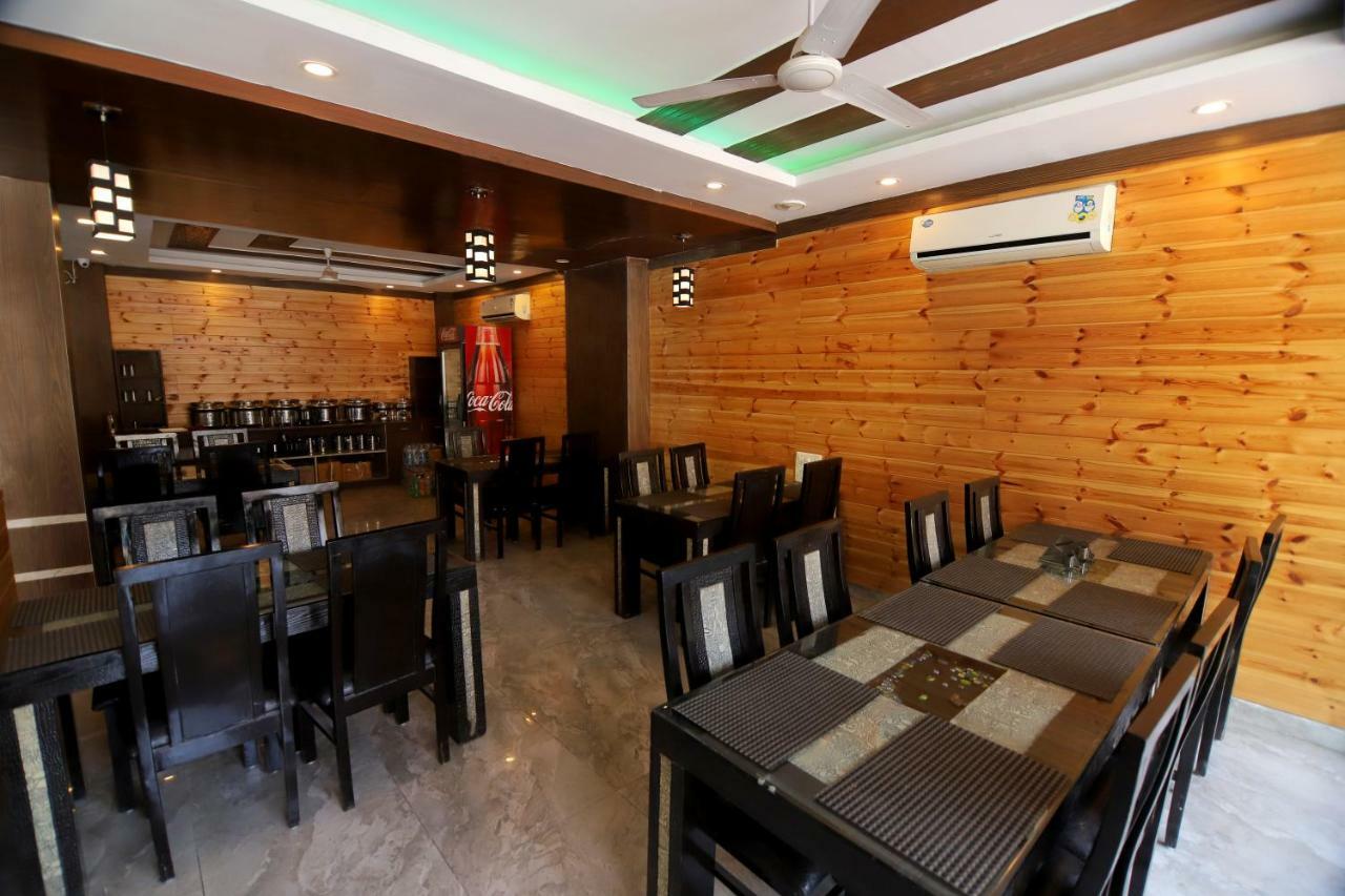 רישיקש Hotel Sk International מראה חיצוני תמונה